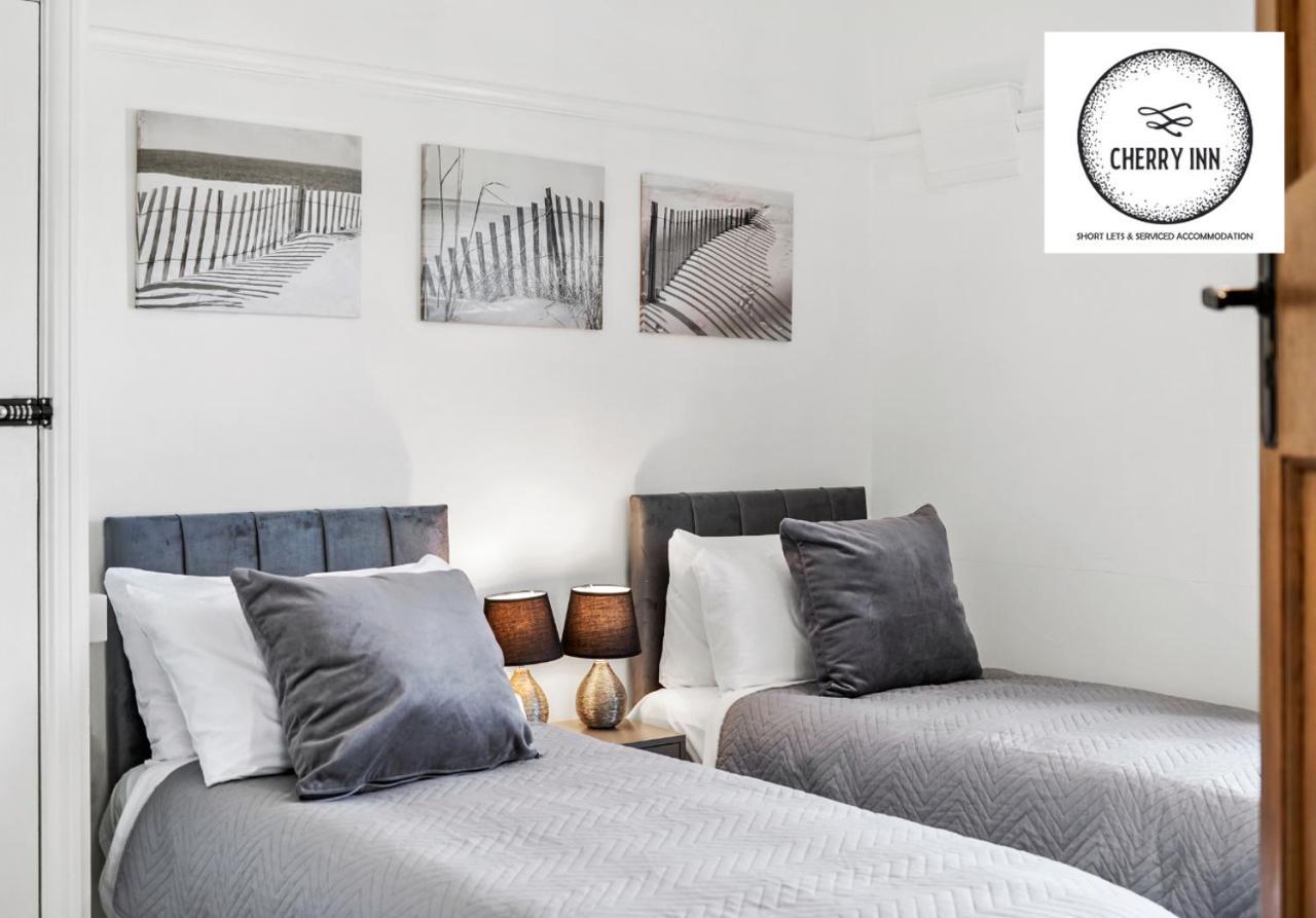 3 Bedroom House With Parking & Garden By Cherry Short Lets & Serviced Apartment Cambridge (Cambridgeshire)